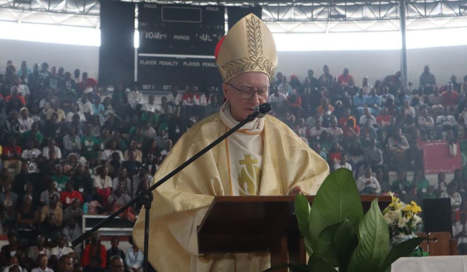 “Não cedais à tentação do desencorajamento”: Cardeal Parolin aos jovens na III JNJ – Vatican News
