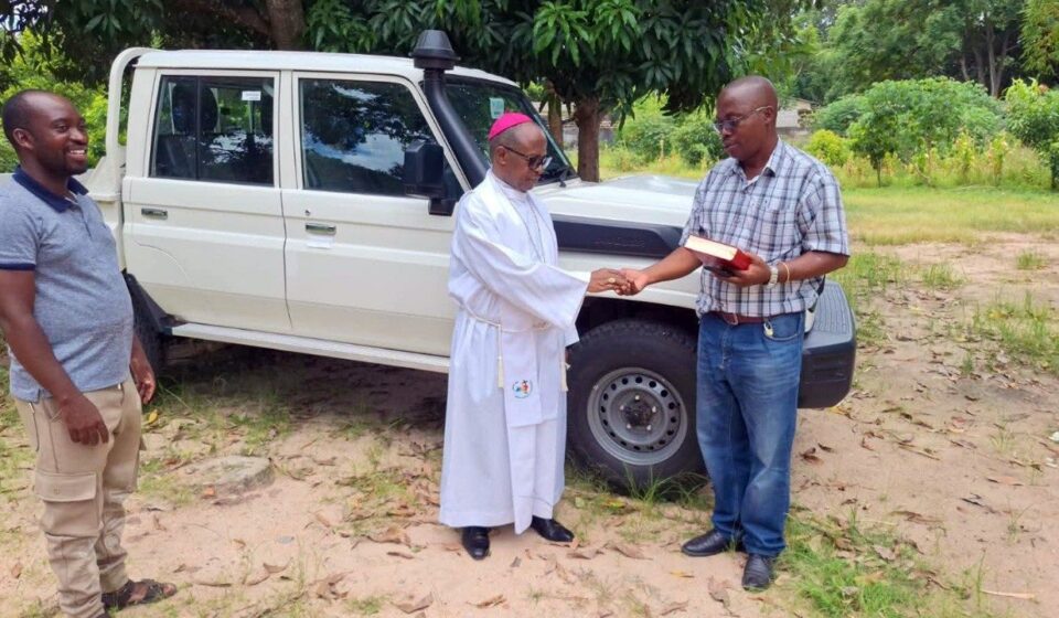 Moçambique: Santuário de Meconta recebe viatura doada por fundação pontifícia – Vatican News