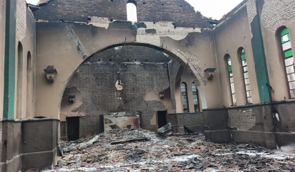 “Deus não é de ódio”: Dom Inácio Saúre reage à destruição de missão católica em Cabo Delgado – Vatican News